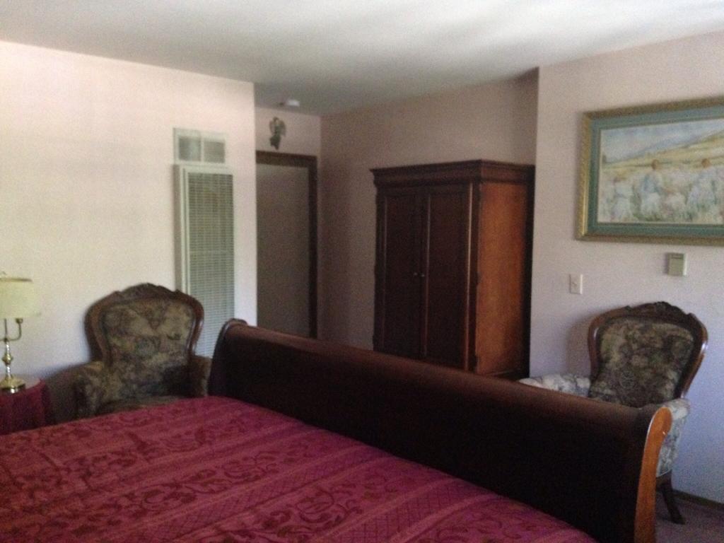 Switzerland Haus Bed And Breakfast Innビッグ・ベアー・レイク 部屋 写真