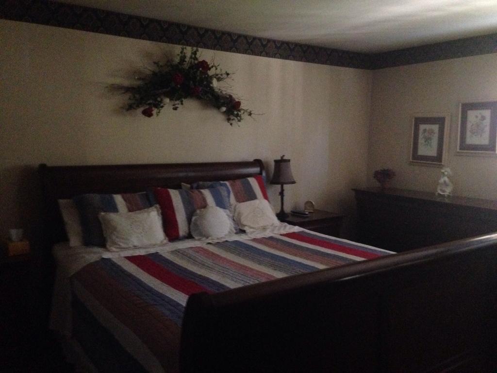 Switzerland Haus Bed And Breakfast Innビッグ・ベアー・レイク 部屋 写真