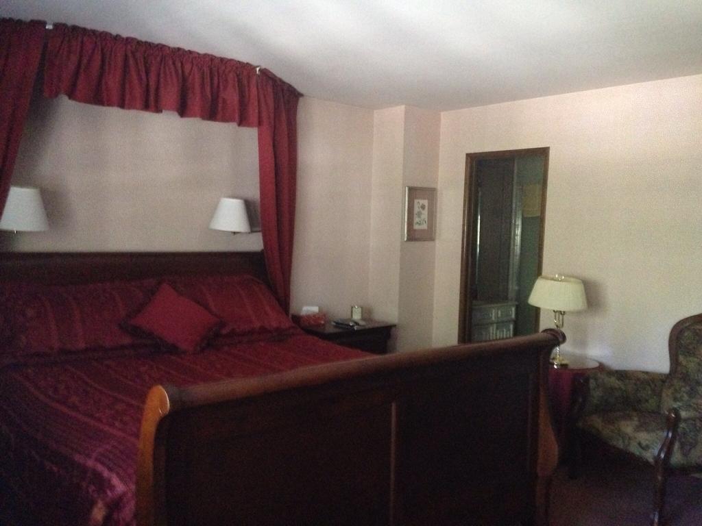 Switzerland Haus Bed And Breakfast Innビッグ・ベアー・レイク 部屋 写真